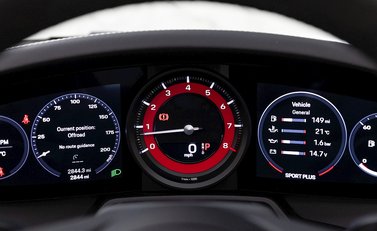 Porsche 911 Targa 4S (992) 18