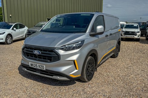 Ford Transit Custom SWB L1H1 Low Roof Trail 320 Air Con Alloys Camera Sensors EURO 6