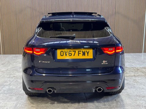 Jaguar F-Pace 3.0 F-PACE V6 S AWD D Auto 4WD 5dr 21