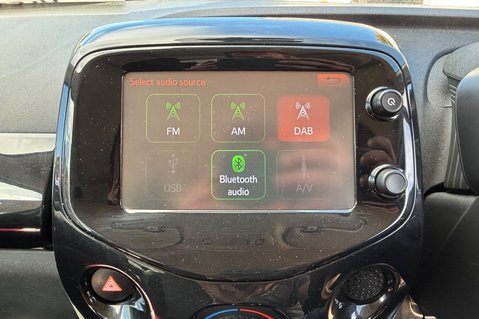 Toyota Aygo VVT-I X-PRESSION..X WAVE..CABRIOLET..LIMITED EDITION.. 8 SERVICES..£20 TAX  21