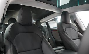 Tesla Model 3 RWD "Highland" c300 Mile Range Vented Seats GROK AI Assistant 1 Owner VAT Q 4