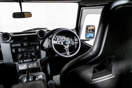 Land Rover Defender 90 TD XS STATION WAGON. TWISTED EDITION. TWISTED UPGRADES. HEATED SEATS. 12