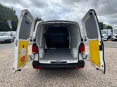 Volkswagen Transporter AUTO SWB L1H1 Low Roof Startline T32 Air Con Sensors EURO 6 8