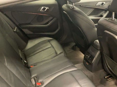 BMW 1 Series 1.5 118i M Sport Auto 5dr 13
