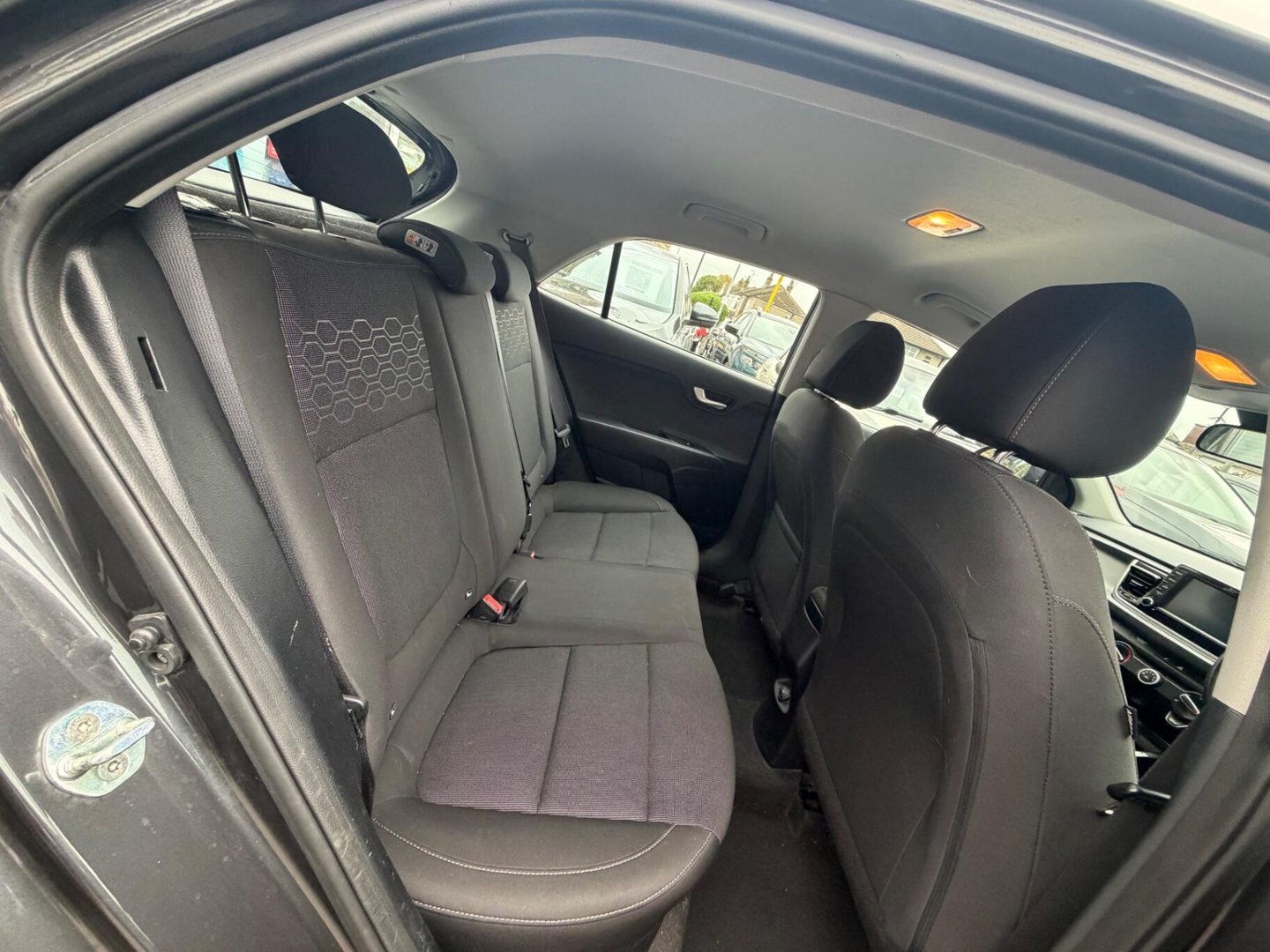 2019 Kia RIO — image 11