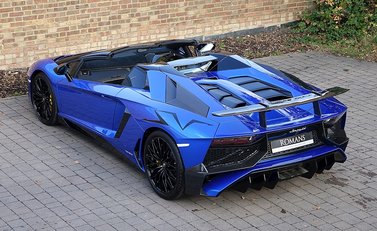 Lamborghini Aventador SV Roadster 18