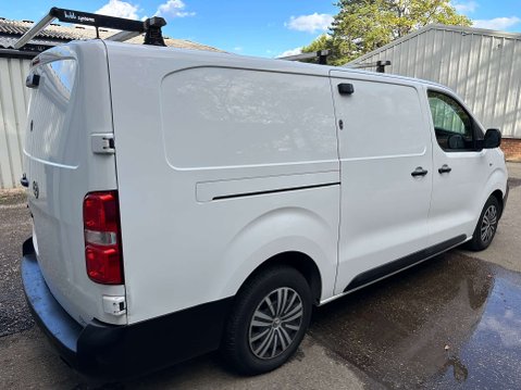Vauxhall Vivaro 2.0 Turbo D 3100 Dynamic L2 H1 Euro 6 (s/s) 6dr 13