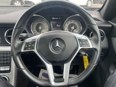 Mercedes-Benz SLK 1.8 SLK200 AMG Sport G-Tronic+ Euro 5 (s/s) 2dr 26