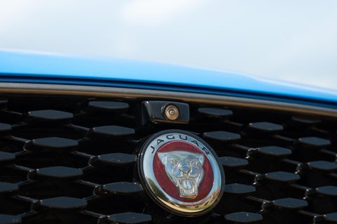 Jaguar F-Pace 5.0 P550 V8 SVR Quickshift AWD Euro 6 (s/s) 5dr 21