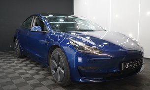 Tesla Model 3 LONG RANGE AWD One Owner Deep Blue Metallic Adaptive LEDs Pano Roof  VAT Q 9