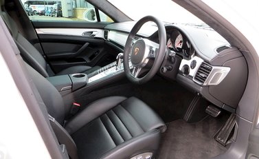 Porsche Panamera Turbo 19