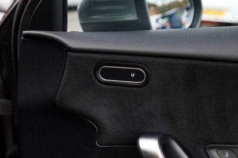 Mercedes-Benz A Class A 200 AMG LINE EXECUTIVE 14