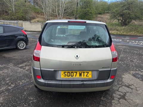 Renault Scenic DYNAMIQUE VVT 5STR 5