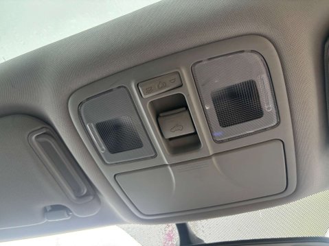 Hyundai ix35 1.7 ix35 Premium 2WD CRDI 5dr 28