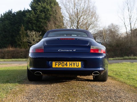 Porsche 911 (996) Carrera 4 Cabriolet 86