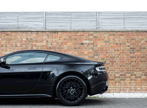 Aston Martin V12 Vantage S 20