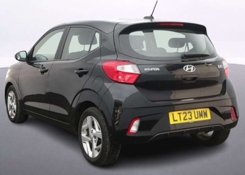 Hyundai i10 1.0 SE Connect Hatchback 5dr Petrol Auto Euro 6 (s/s) (67 ps) 5