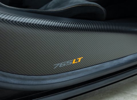 McLaren 765LT Spider 31