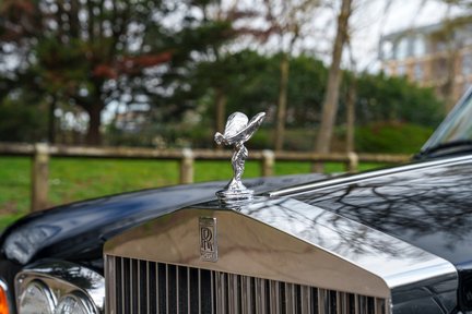 Rolls-Royce Corniche IV 11