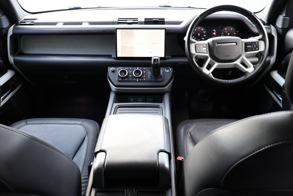 Land Rover Defender 110 D300 HARD TOP X-DYNAMIC HSE MHEV URBAN WIDE TRACK EDTION REAR SEATS FITTED 22