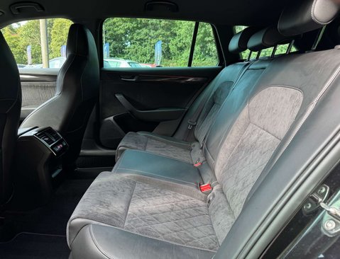 Skoda Superb 2.0 Superb SportLine+ TDI Semi-Auto 5dr 40