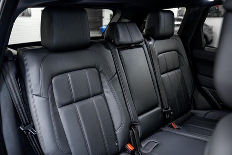 Land Rover Range Rover Sport 3.0 D300 MHEV HSE Dynamic Black SUV 5dr Diesel Auto 4WD Euro 6 (s/s) (300 p 19