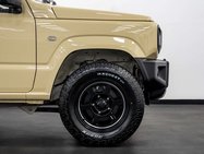 Suzuki Jimny 0.7cc 9