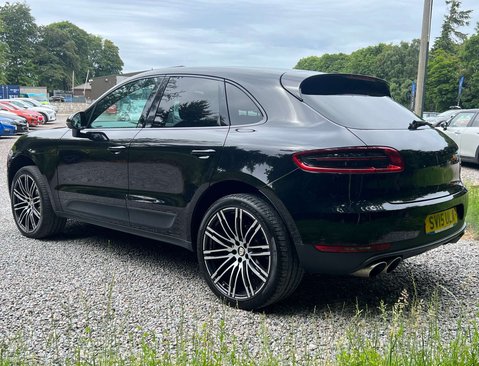 Porsche Macan 3.0 Macan S Semi-Auto 4WD 5dr 9
