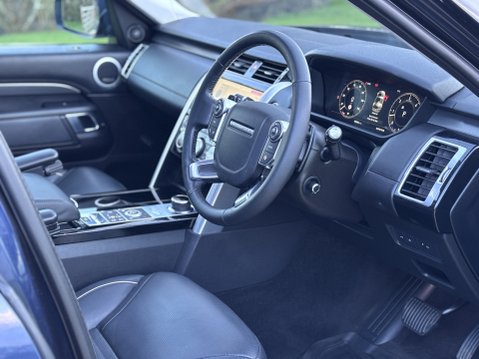 Land Rover Discovery TD6 HSE LUXURY 3
