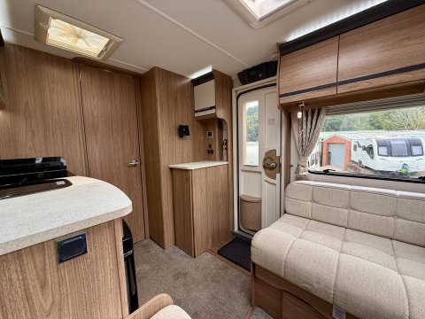Coachman VIP 545/4 Sussex Chanctonbury Special Edition 15