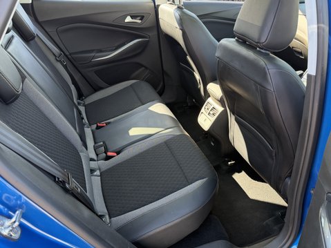 Vauxhall Grandland X 1.2 Turbo SRi Nav 33