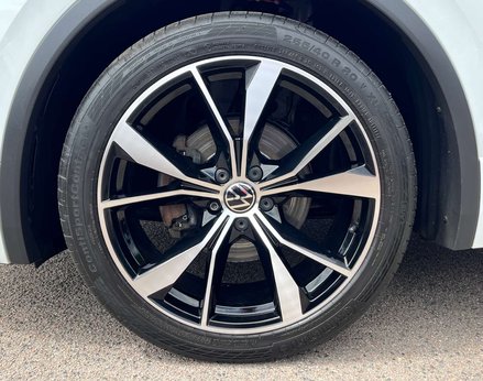 Volkswagen Tiguan 2.0 Tiguan R-Line TDI Semi-Auto 5dr 12