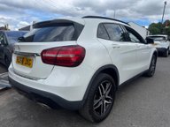 Mercedes-Benz GLA GLA 180 URBAN EDITION 6