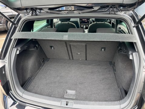 Volkswagen Golf GTD TDI DSG 37