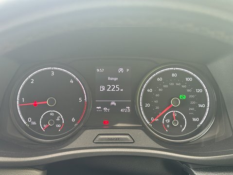 Volkswagen Transporter Shuttle 2.0 TDI SE 8 Seater Diesel DSG SWB Euro 6 (s/s) (150 ps) 17