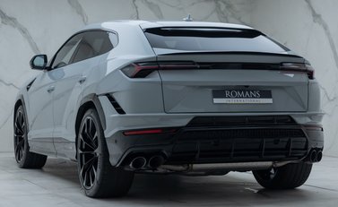 Lamborghini Urus S 10