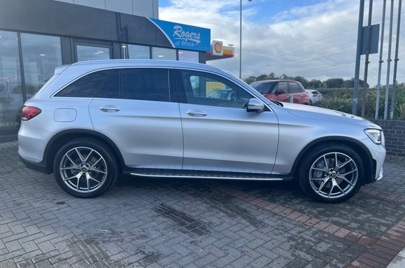 Mercedes-Benz GLC GLC 300 D 4MATIC AMG LINE PREMIUM PLUS 8