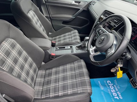 Volkswagen Golf GTD TDI DSG 23