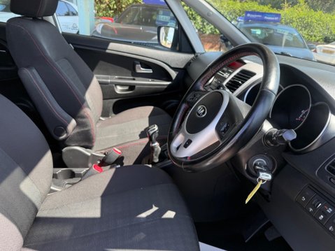 Kia Venga 1.4 EcoDynamics SR7 Euro 5 (s/s) 5dr 21