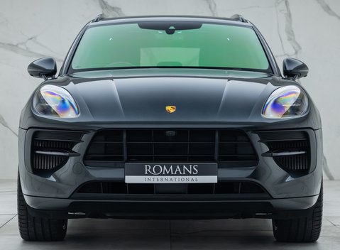 Porsche Macan GTS 4