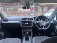 Volkswagen Tiguan SE NAV TSI 13