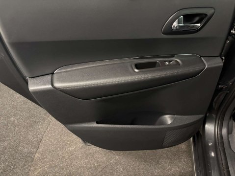 Peugeot 3008 BLUE HDI S/S ALLURE 33