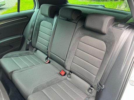 Volkswagen Golf 2.0 Golf R TSi 4Motion Semi-Auto 4WD 5dr 43