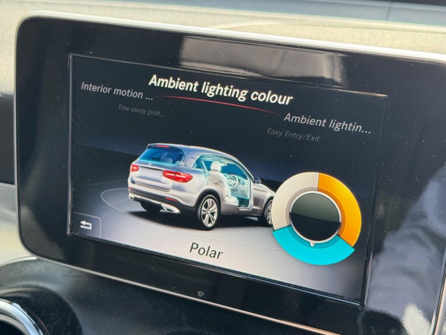 2017 Mercedes-Benz GLC — image 22