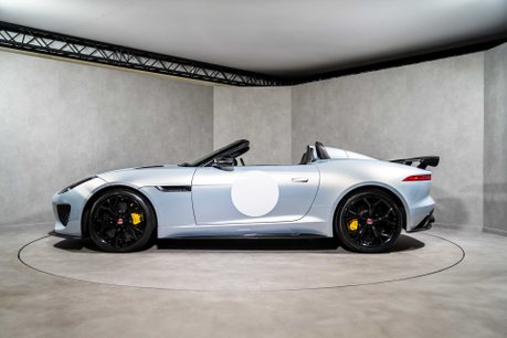 Jaguar F-Type PROJECT 7. 1 OF 250. LIGHTNING SILVER PAINTWORK. LOW MILEAGE. CERAMICS. 8