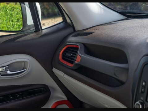 Jeep Renegade 2.0 Renegade Limited Edition MultiJet 4x4 4WD 5dr 28