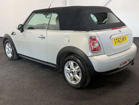 Mini Convertible 1.6 One 2dr 5