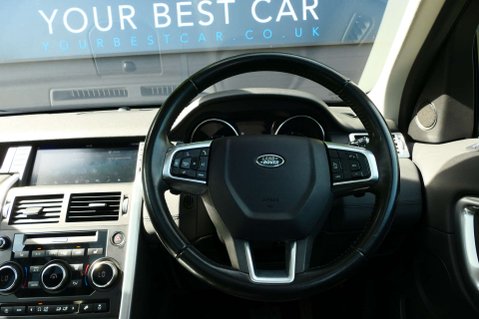 Land Rover Discovery Sport 2.0 Discovery Sport Black HSE TD4 Auto 4WD 5dr 22