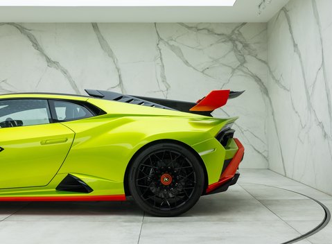 Lamborghini Huracan STO 64