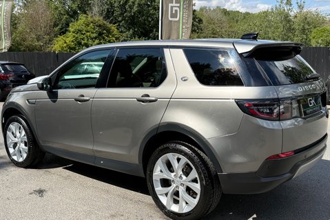 Land Rover Discovery Sport HSE MHEV -PAN ROOF -APPLE CARPLAY -MERIDIAN -ELECTRIC TOWBAR 2